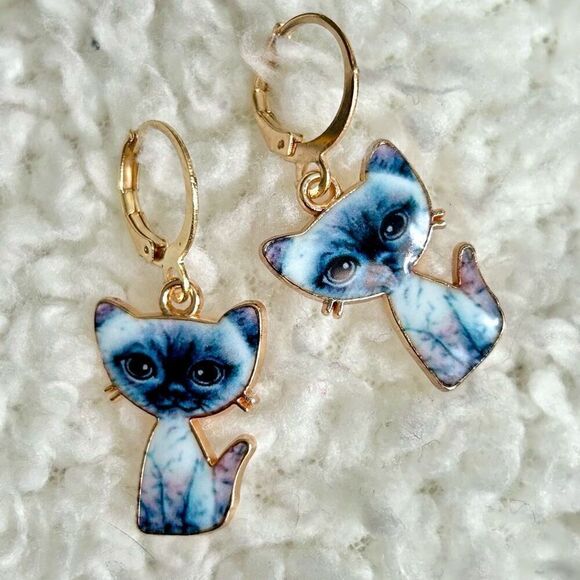 3/$15 Yellow Gold Siamese Kitty Cat Dangle Earrings - Picture 1 of 4